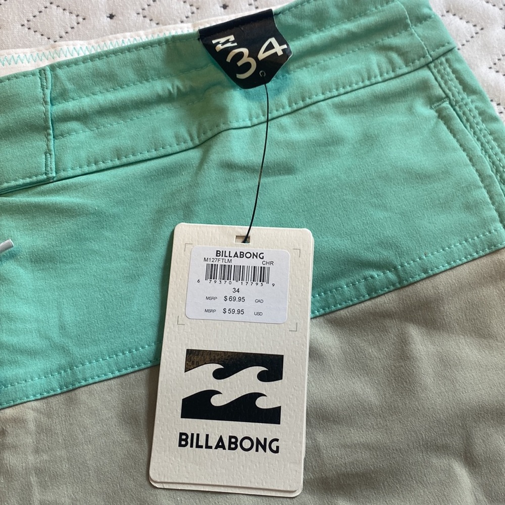 Billabong mens swim shorts Size 34 Floral Brand new with tags - Picture 2 of 10